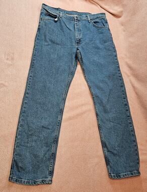 Wrangler Men's Blue Denim Jeans Size 38x32 Medium Wash